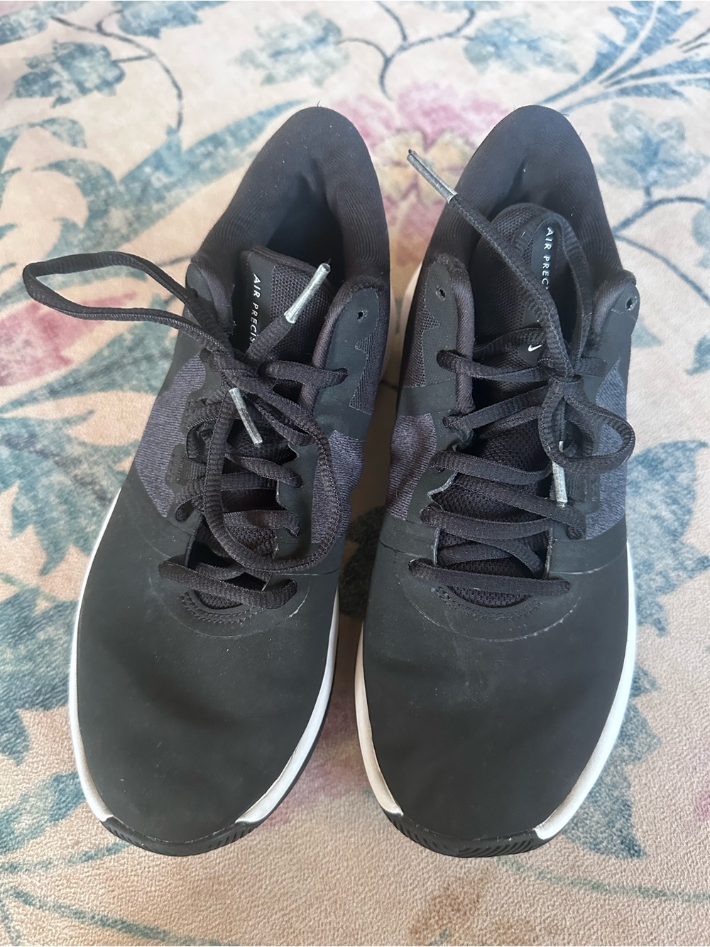 Nike Black and White Kids' Lightweight basketball Sneakers
